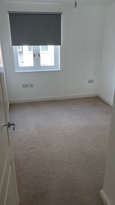 A double room is available in Canterbury  Main Photo