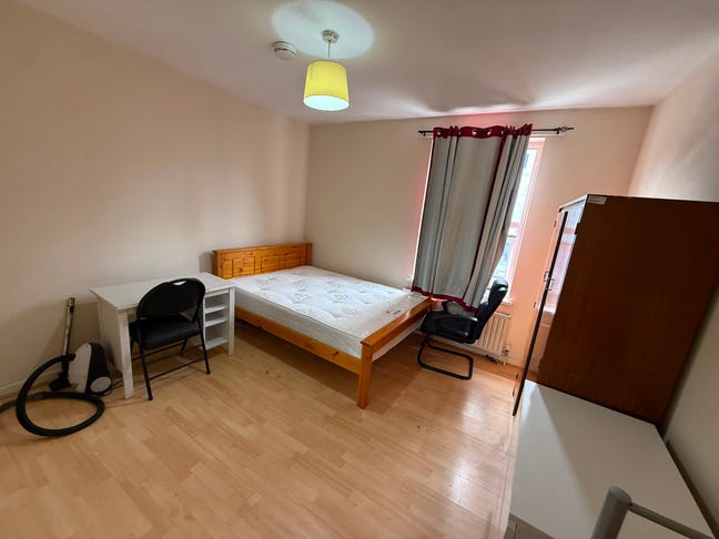 1-Bedroom Self-Contained Flat Available  Selly Oak Main Photo