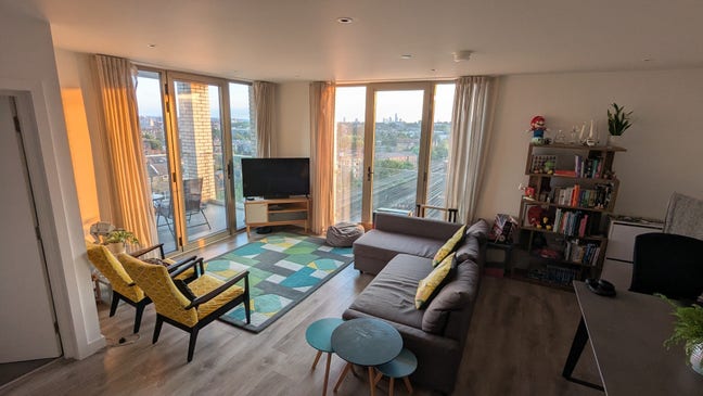 Large Double Room - Sixth Floor West Hampstead Main Photo