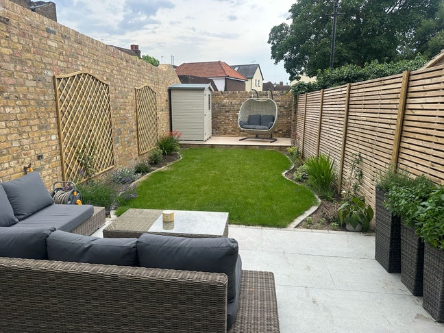 Double Room in newly refurbished house by river Main Photo