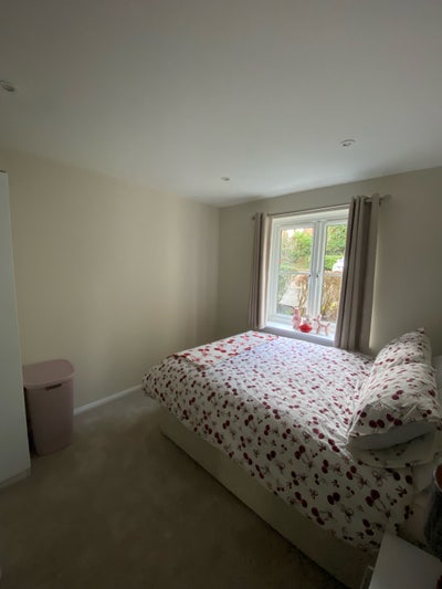 Double Bedroom in Alton Main Photo