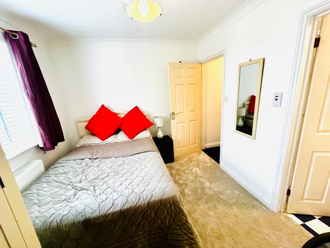 ** Double en-suite in cherry Hinton ** Main Photo