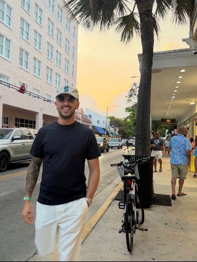 34 Y\O male professional seeking room or buddy up Main Photo