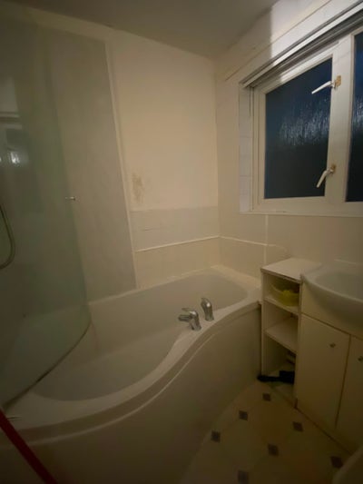 A Furnished Single Room Available  Main Photo
