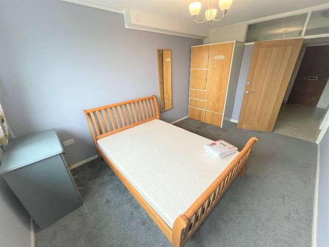 Double room near city center Main Photo