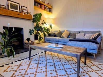 Lovely Small double room in beautiful apartment  Main Photo