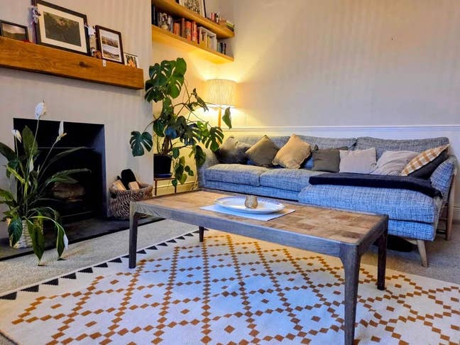 Lovely Small double room in beautiful apartment  Main Photo
