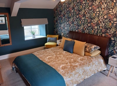 Lovely room in barn conversion Main Photo