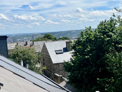 Attic room in Friendly House in Crookes Main Photo