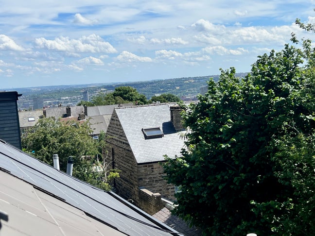 Attic room in Friendly House in Crookes Main Photo