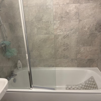 1 room available in 2 bedroom property logger  Main Photo
