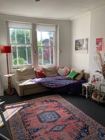 Double room available in North London Main Photo