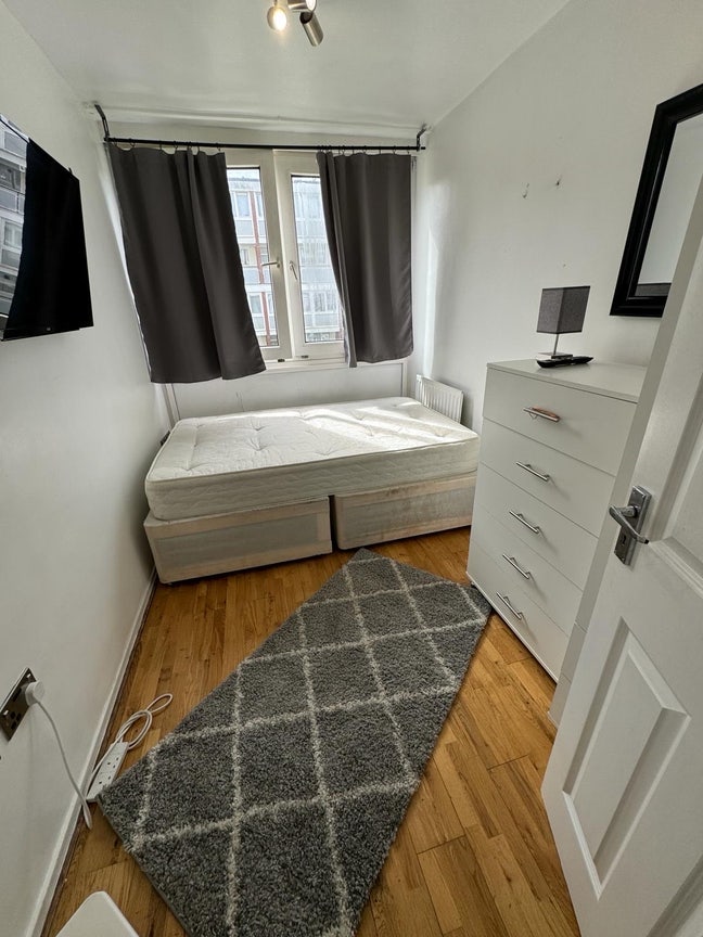 Double room in Roehampton Main Photo