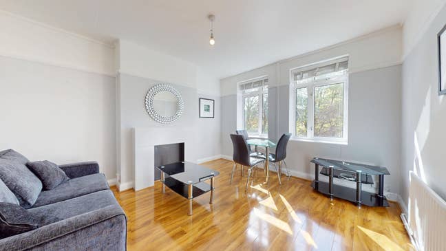 3 Bedroom Professional House Share Chiswick W4 Main Photo