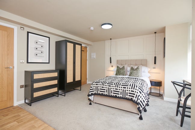 *6 Brand New Rooms - Chandos St NG4 * Main Photo