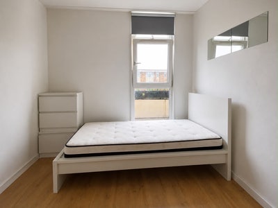 Room in a Shared Flat, Chute House, SW9 Main Photo