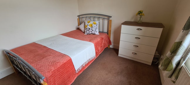 Room 4, 170 Victoria Road, Cambridge Main Photo