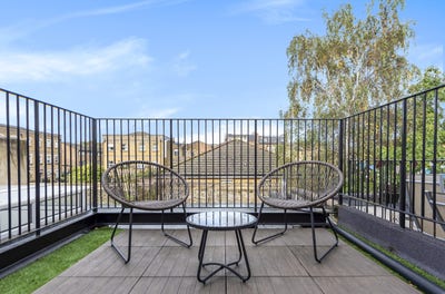 Great Room right by Northcote Road Private Terrace Main Photo