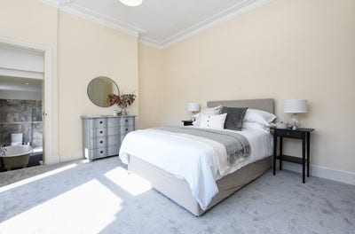 Large double in  Balham- all bills included!  Main Photo