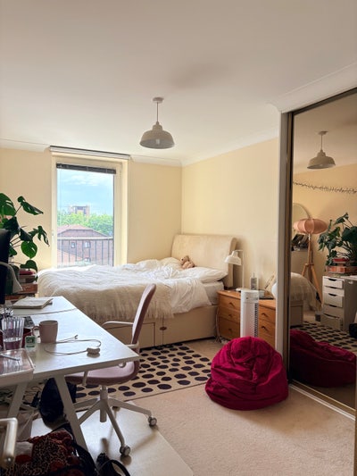 Double Queen Room En-Suite Canary Wharf Main Photo