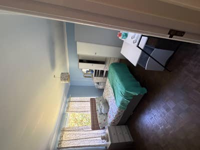 Room with private bathroom  Main Photo