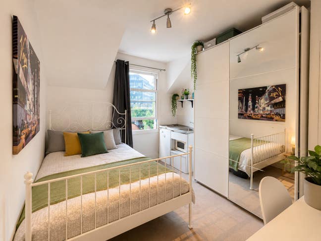 Large DBL,Private fridge &freezer, rooftop terrace Main Photo