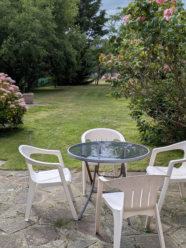Quiet home with Sea Views in Penrhyn Bay Main Photo