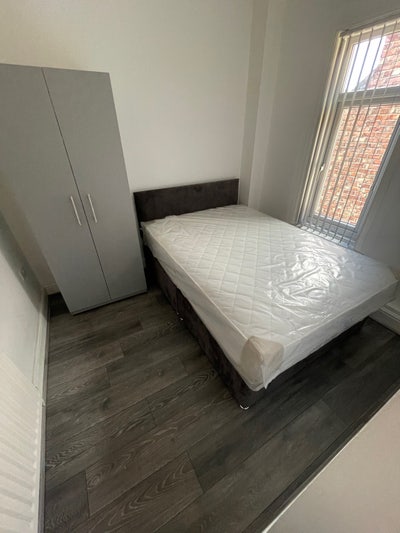 Room available in Heaton! Main Photo