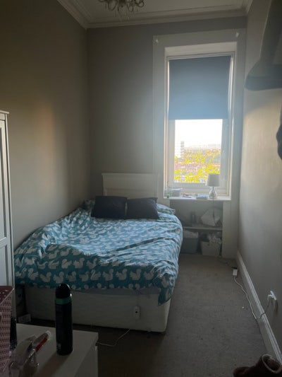 1 double room to let in large city centre flat  Main Photo
