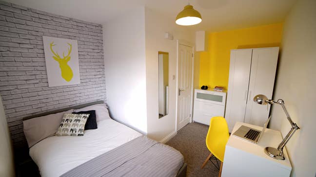 Ensuite Rooms Available 🏡 Middleton Road Main Photo