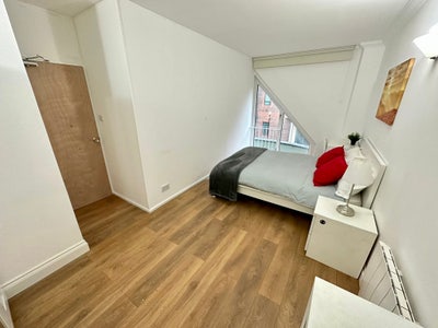 🏡 Rooms in Crossharbour | Bills Inc | Move-in now Main Photo