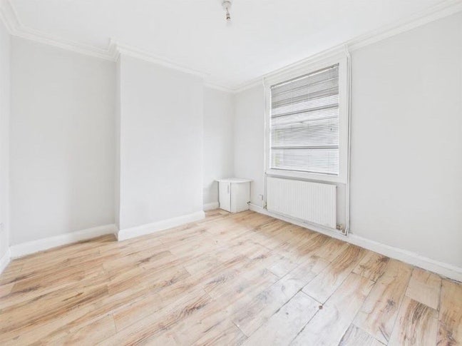 Spacious Rooms to rent - Barton street Main Photo