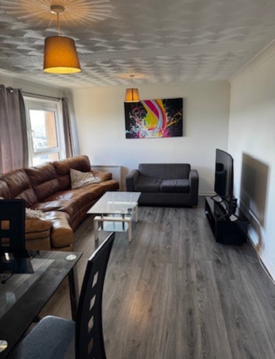     Bright Double Room with All Bills Included Main Photo