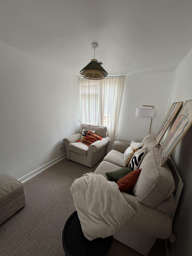 A furnished double room available  Main Photo