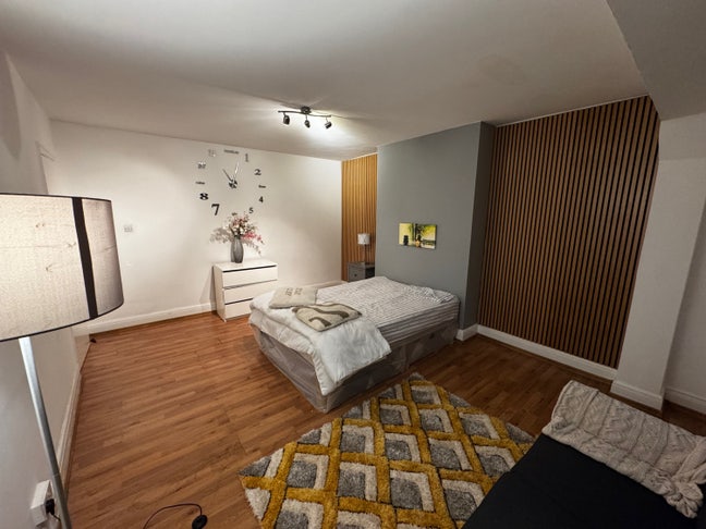 Rooms and Ensuite Rooms in Millhill, Dss Welcome Main Photo