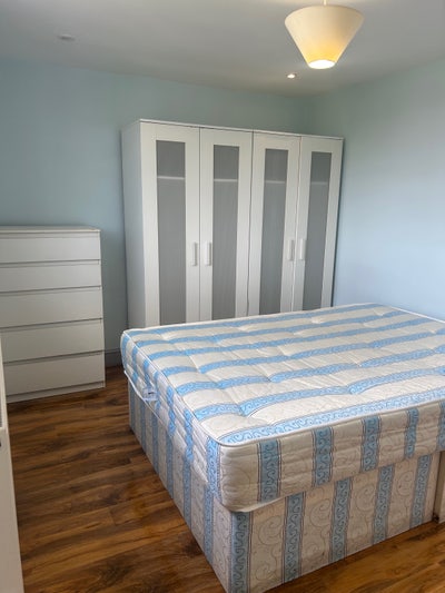Bright Spacious Rooms 2 Min Dollis Hill Station Main Photo
