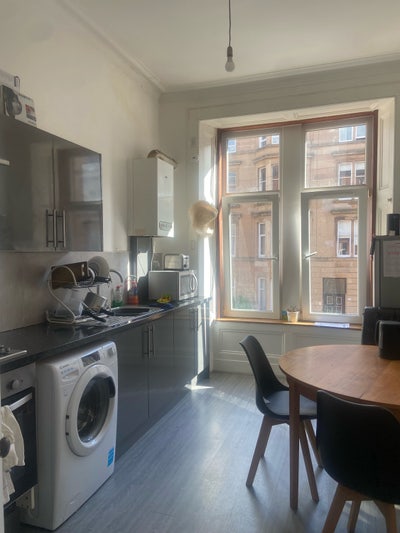 West end bedroom available- move in ASAP Main Photo