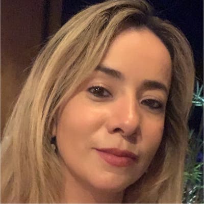 45 year old Female seeks a double room Main Photo