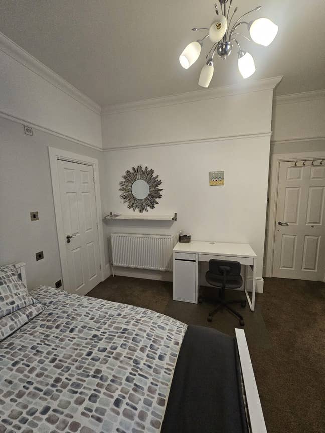 Ensuite Double Room, Parking Space, Branksome Park Main Photo