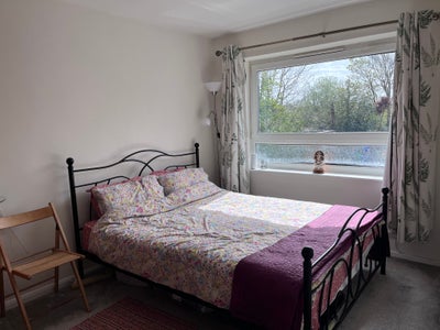 Quiet Furnished Double Room Main Photo