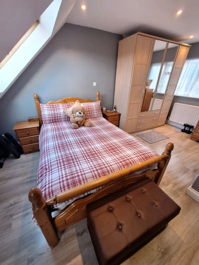 1 master double room (w/ensuite) Main Photo