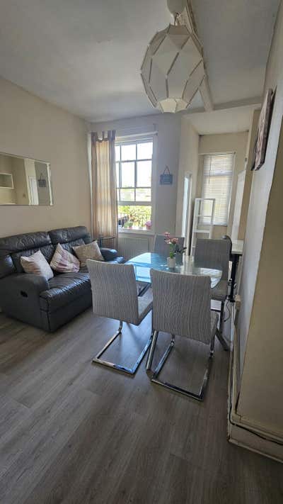 Two bedrooms in well located Haringey Flat Main Photo
