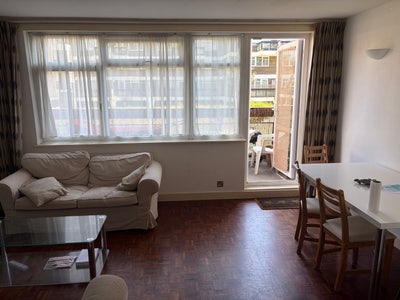 Subletting my double bed sized room in Shoreditch  Main Photo