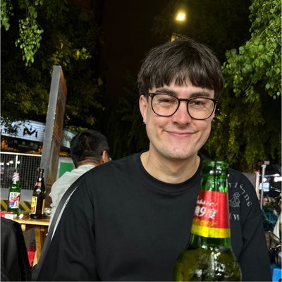 Clean & friendly postgrad searching for a room Main Photo