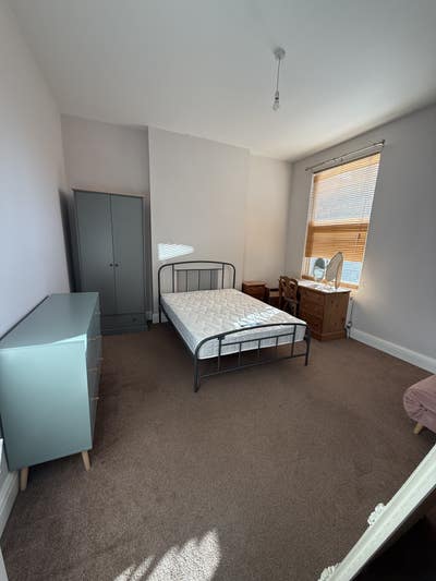 Large room in lovely Streatham Hill maisonette Main Photo