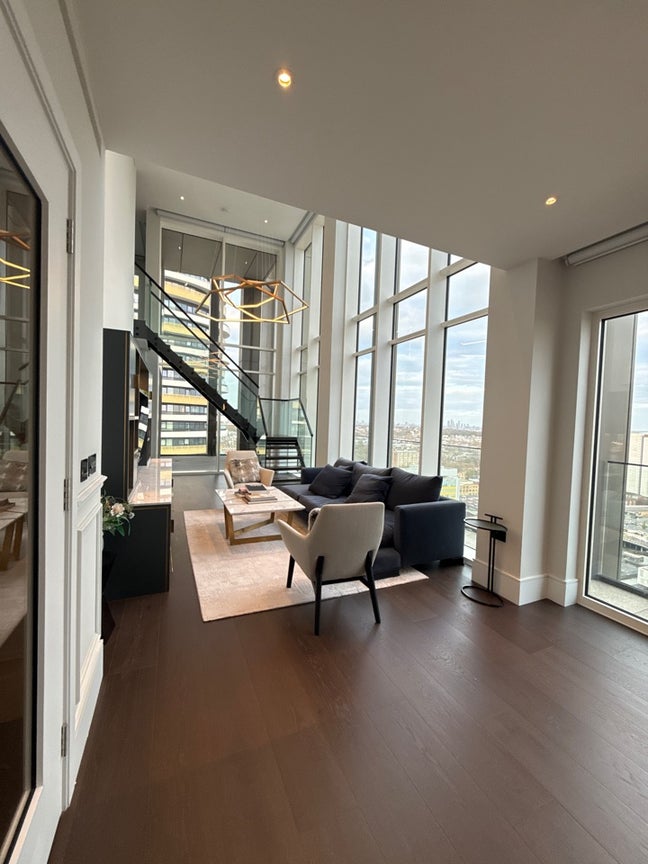 3 Bedroom to Let at White City / Open to Negotiate Main Photo