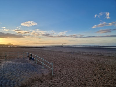 Room available beside the Portobello beach! Main Photo