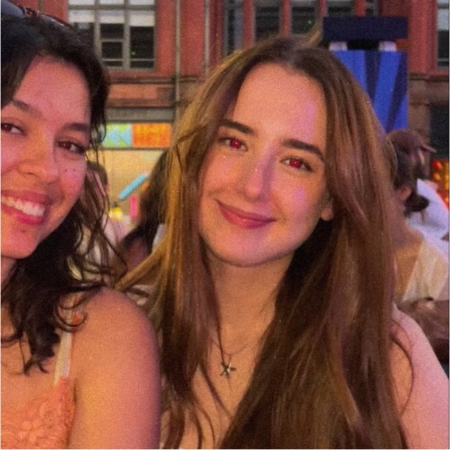 26, Female, Professional  Main Photo