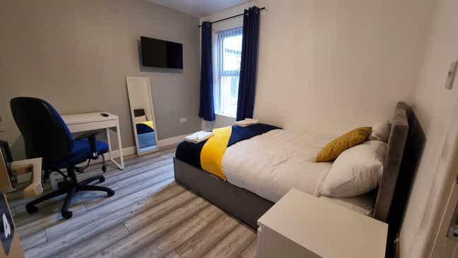 NO DEPOSIT - Couples  Large Rooms | Bills Inc Main Photo