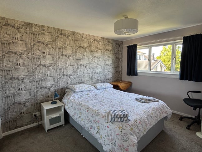 Double room in shared house  Main Photo